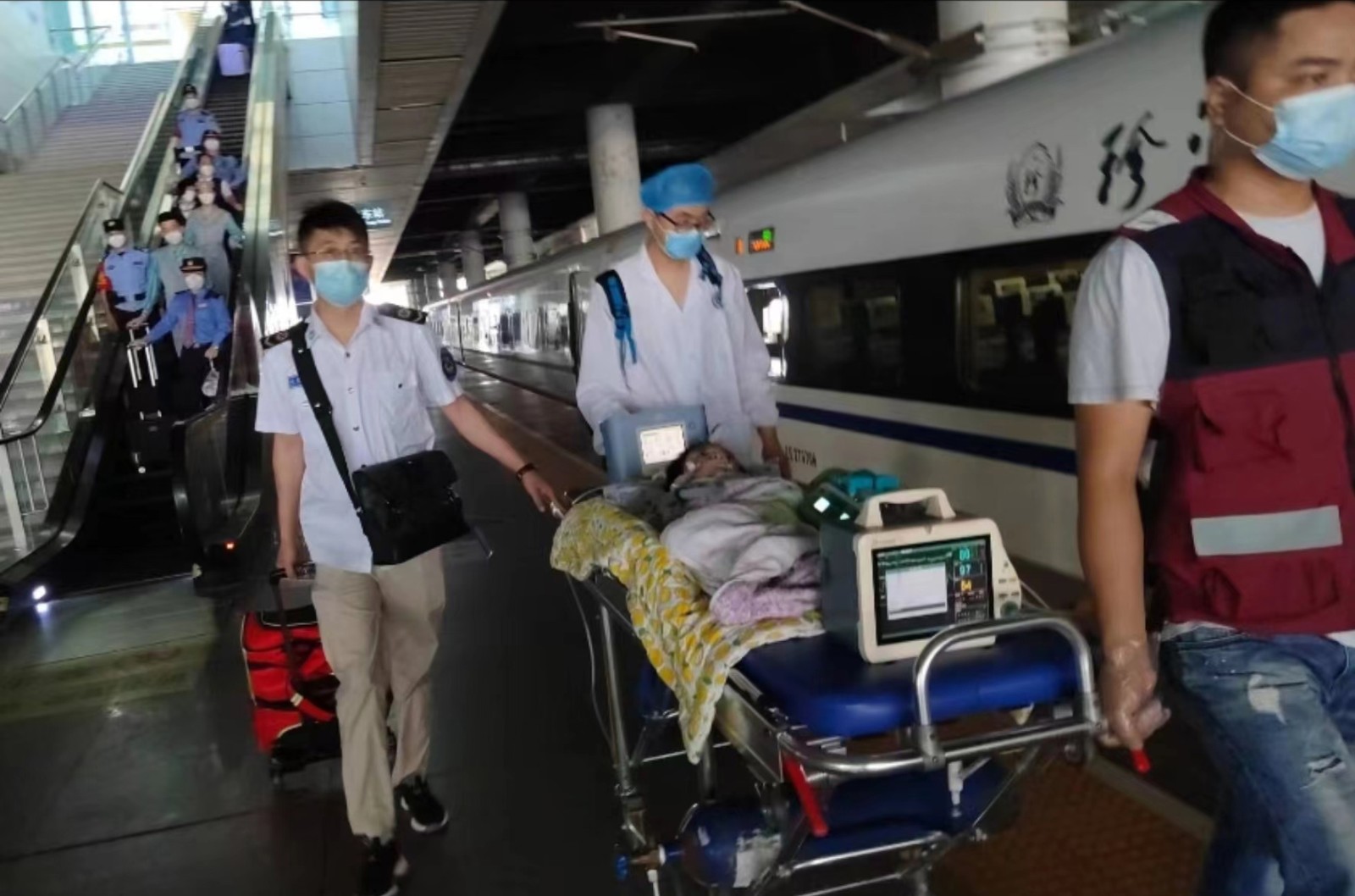 江阴市高铁转运公司